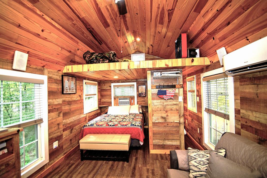 Parker Creek Bend Cabins - Murfreesboro, AR