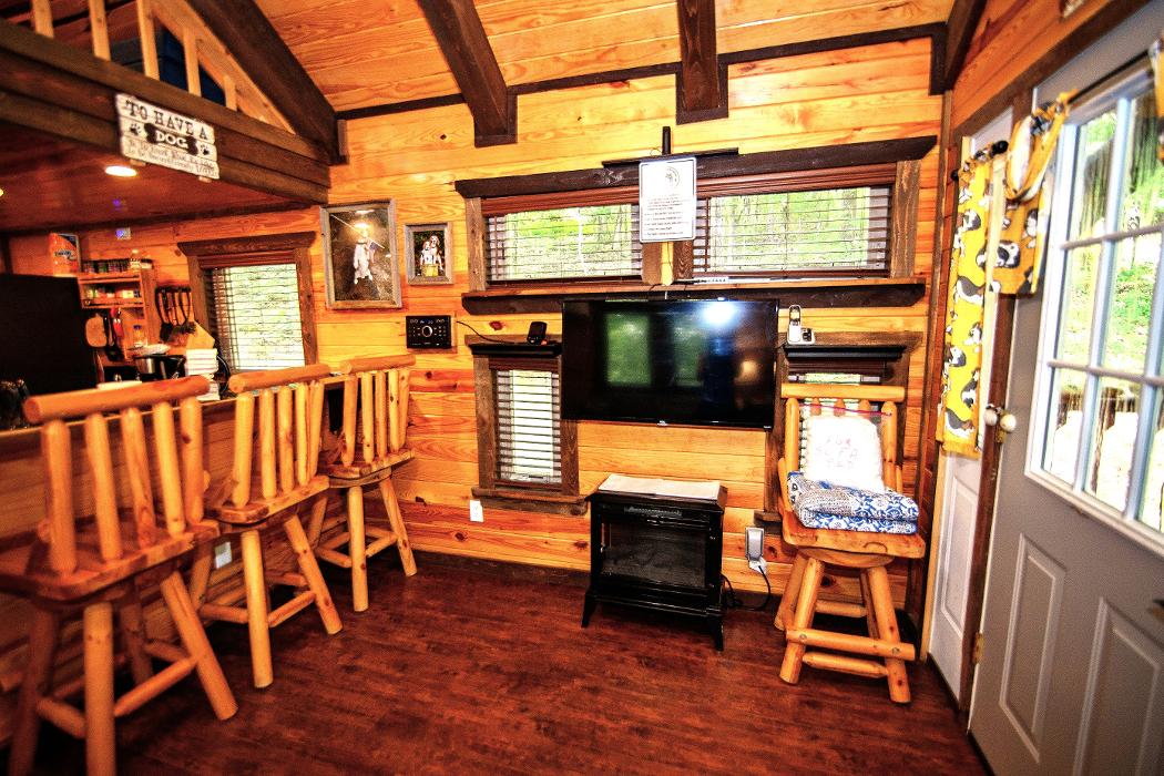 Parker Creek Bend Cabins - Murfreesboro, AR