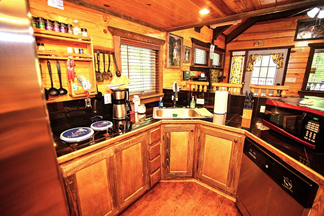 Parker Creek Bend Cabins - Murfreesboro, AR