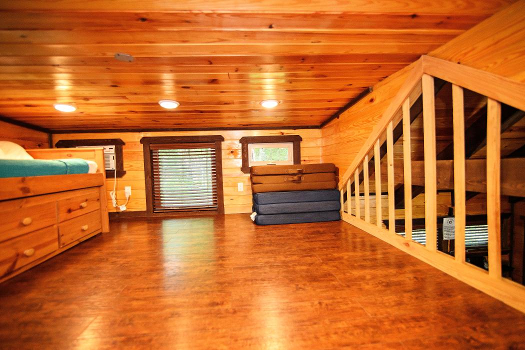 Parker Creek Bend Cabins - Murfreesboro, AR