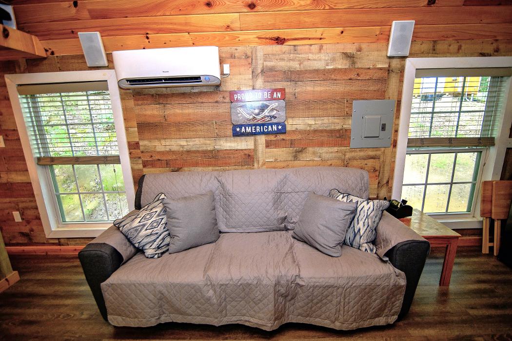 Parker Creek Bend Cabins - Murfreesboro, AR