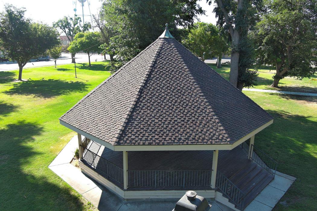 Straight Edge Roofing, Inc Image