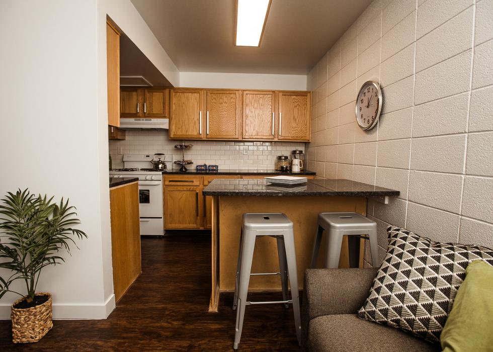 Harrison Heights Apartments - Ogden, UT