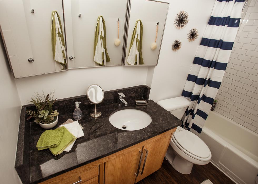 Harrison Heights Apartments - Ogden, UT
