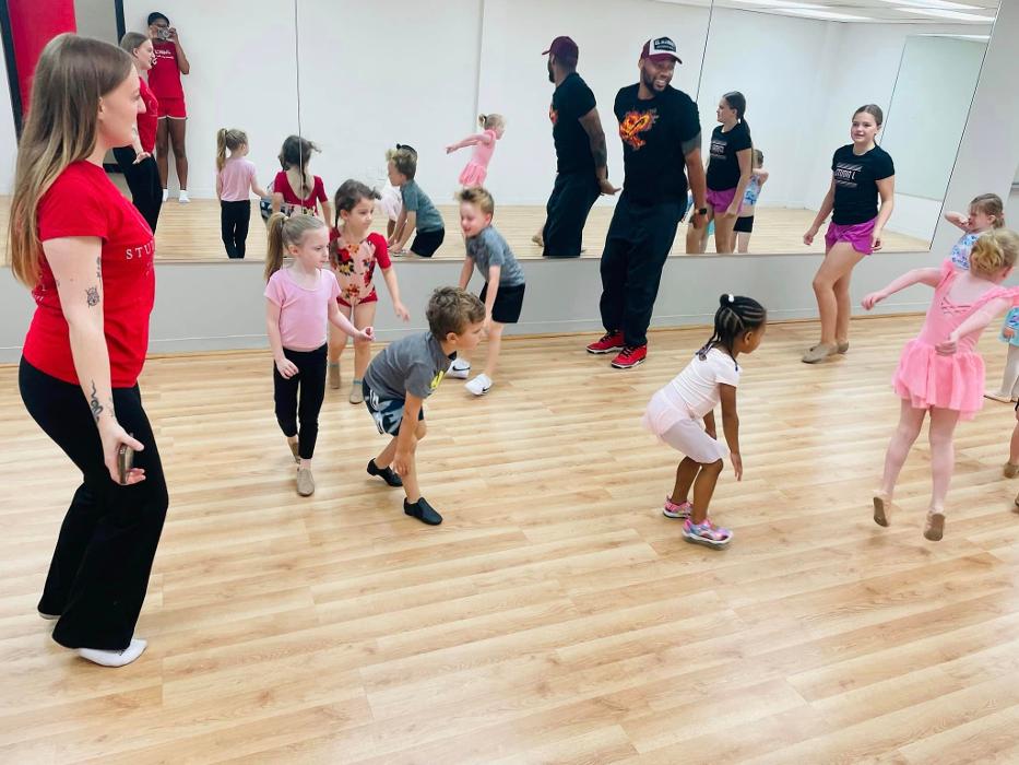 Studio L Dance Center - Fairview Heights, IL