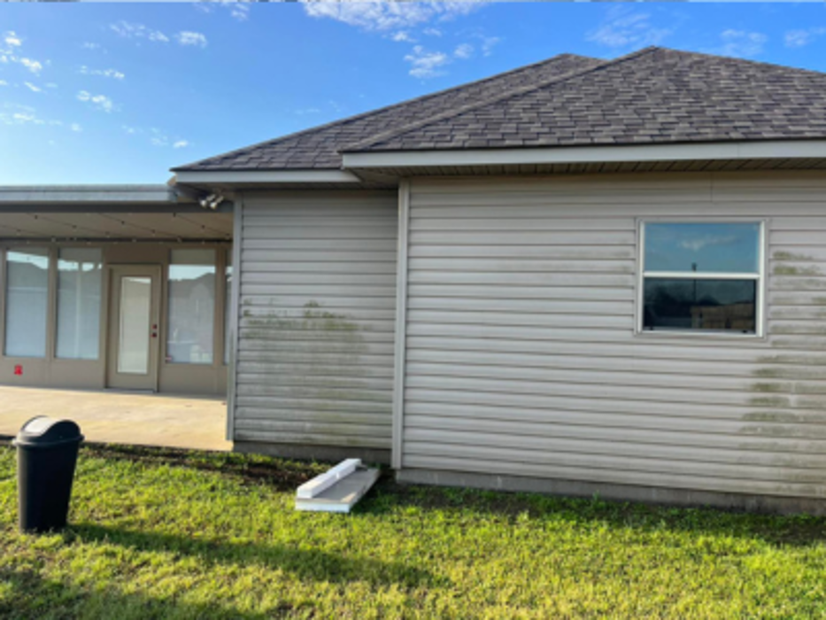 Superior Softwash Solutions - Walker, LA