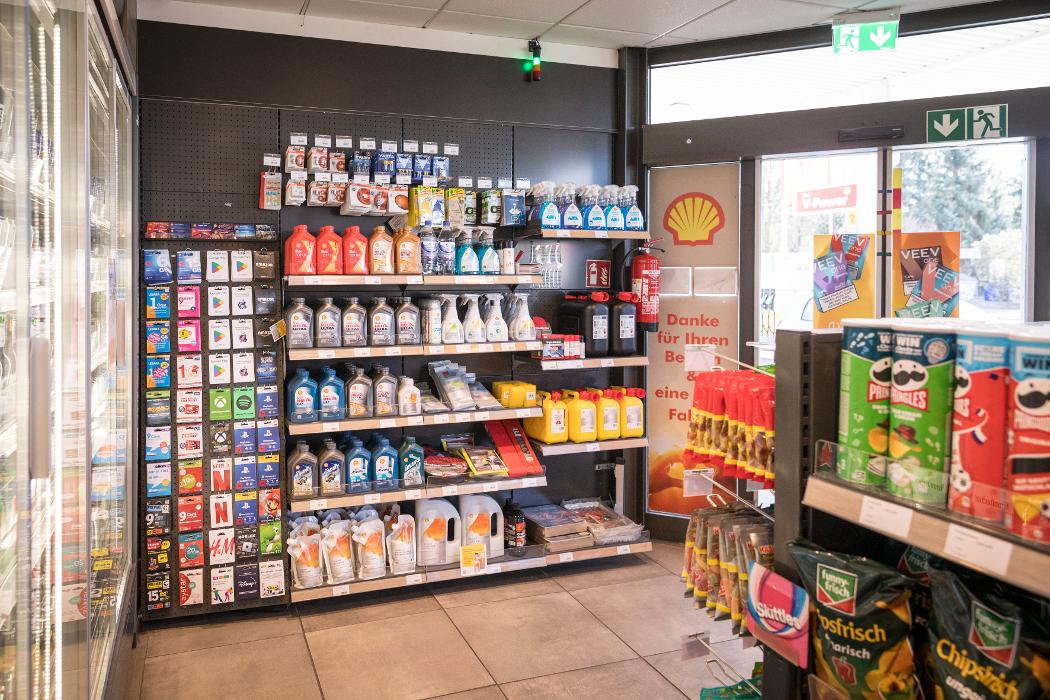 Shell Recharge Charging Station, Vor dem Dorfe in Salzgitter