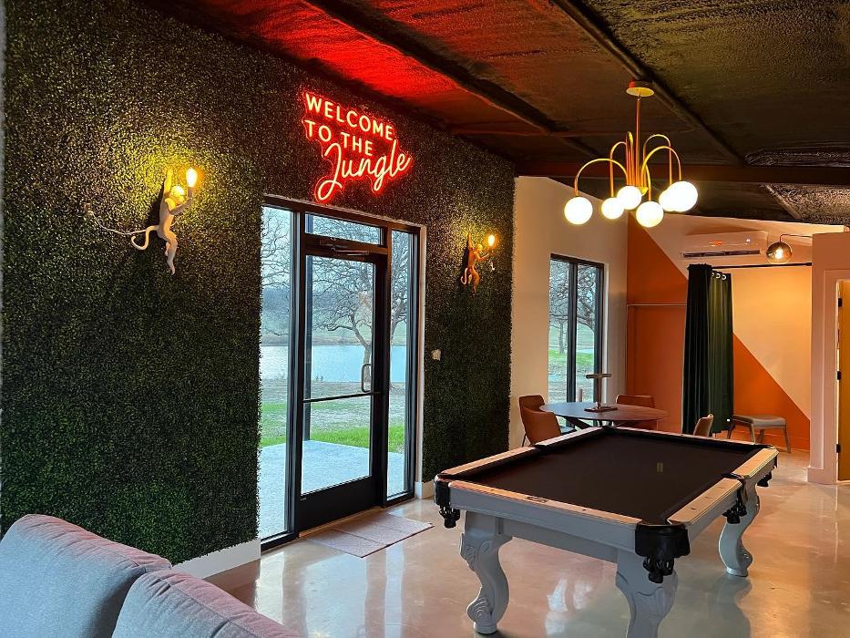 Loco Lake Venue - Sunset, TX