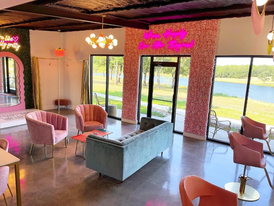 Loco Lake Venue - Sunset, TX