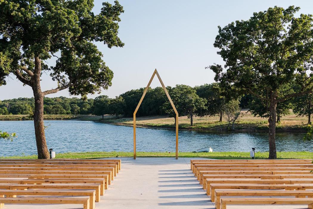 Loco Lake Venue - Sunset, TX