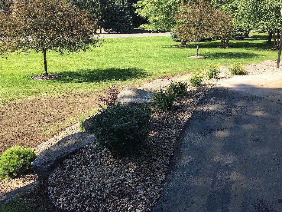 A Cut Above Landscape Logo