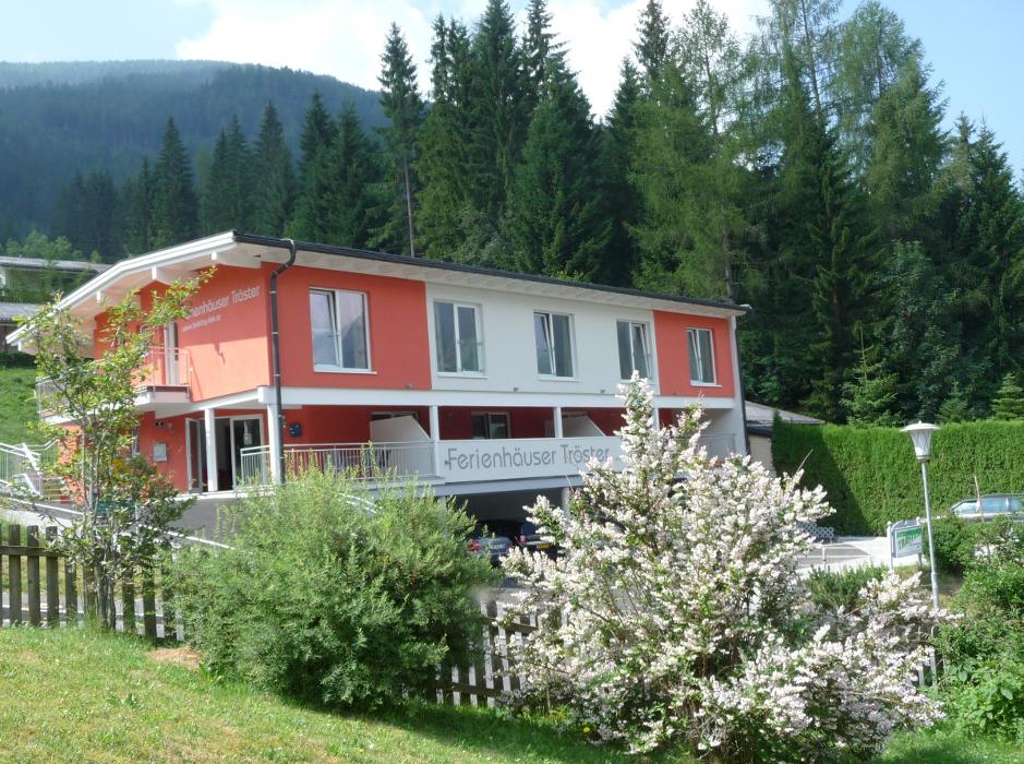 Ferienhäuser Tröster, Talkbrunnenweg in Bach