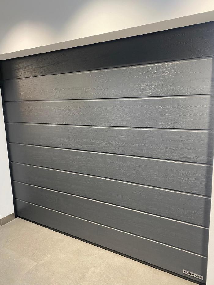 Timo Barth Hörmann Sektionaltore Garagentore und Antriebe Montagen Wartung Reparatur