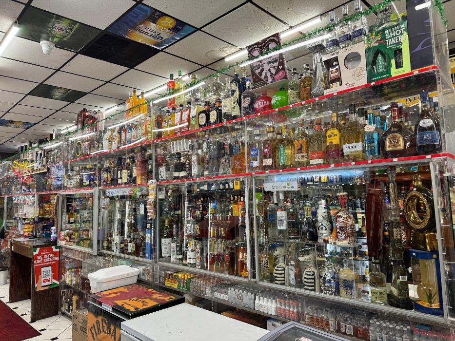 REGALADO LIQUORS - Passaic, NJ