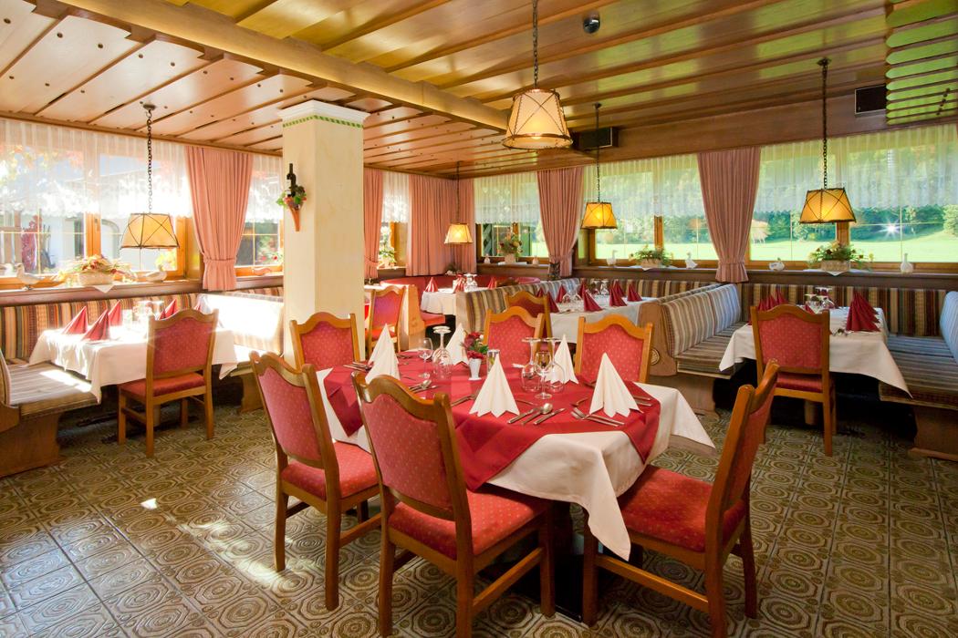 Landgasthof Mauth - Kirchdorf in Tirol, Dorfplatz in Kirchdorf in Tirol