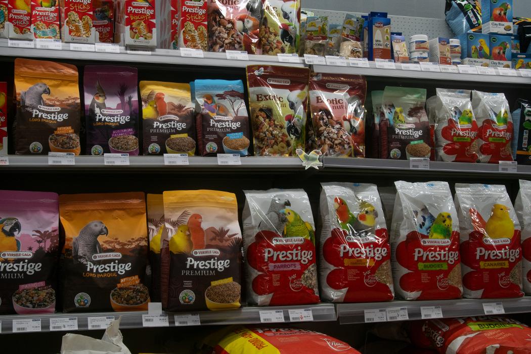 Habekost Heimtiermarkt, Kölner Straße in Hellenthal