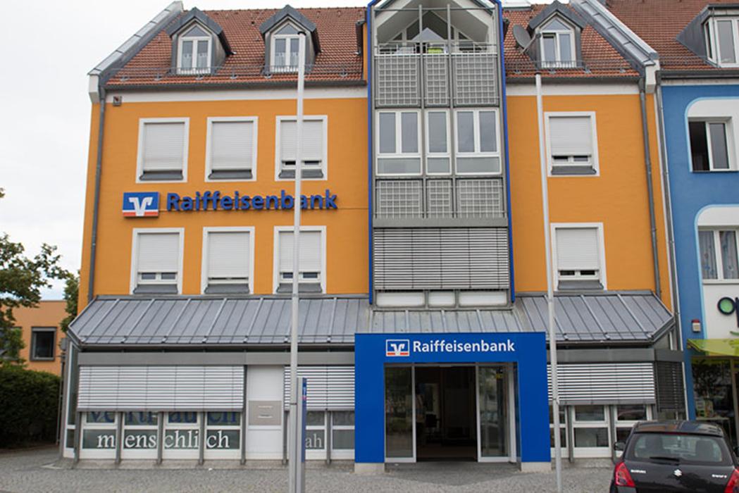 Raiffeisenbank Oberpfalz Süd eG - Geschäftsstelle Neutraubling, Waldenburger Straße in Neutraubling