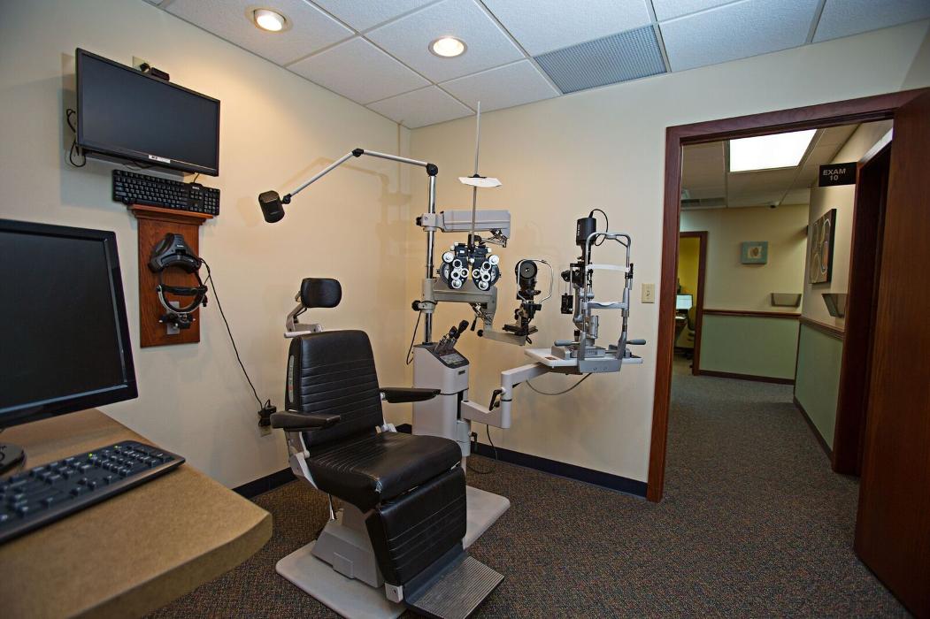 Valley Eye Associates Image