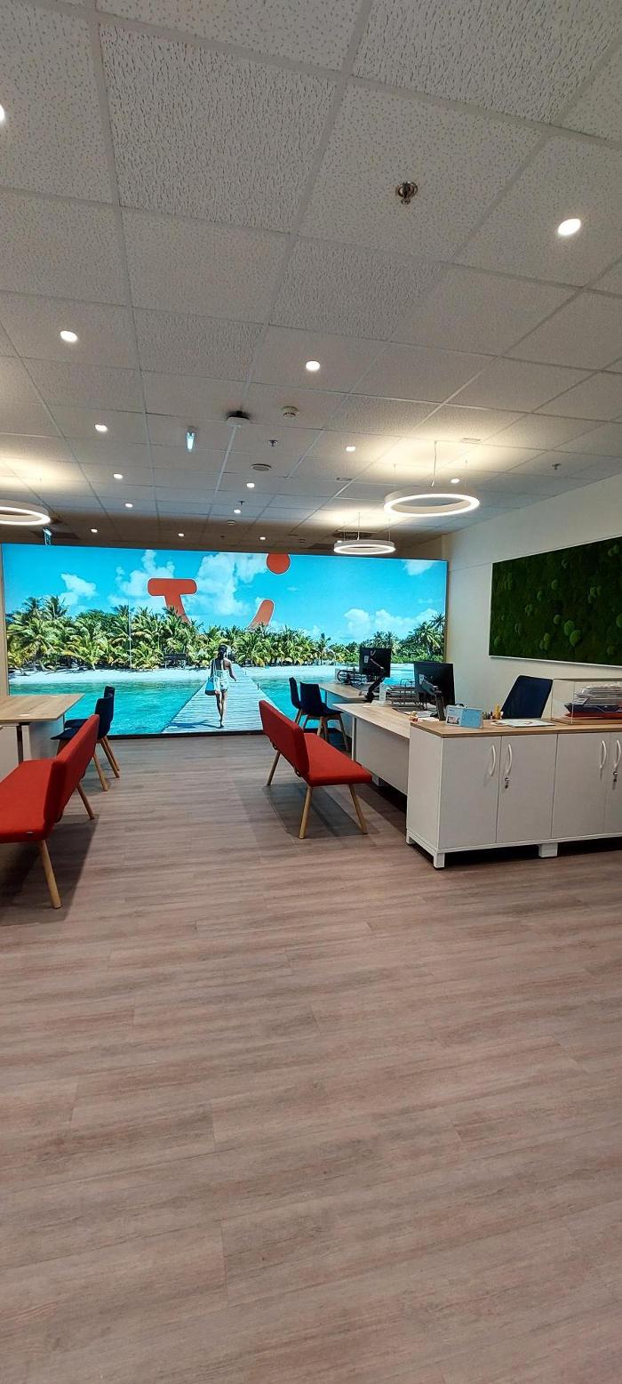 TUI Das Reisebüro (im SCS Multiplex), Südring in Wiener Neudorf