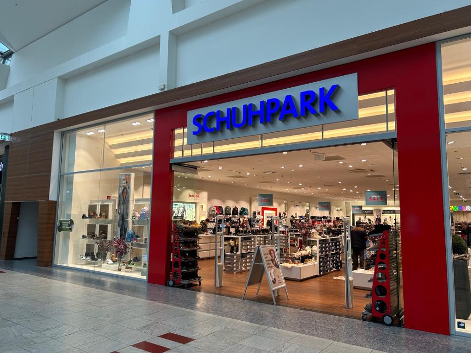 SCHUHPARK, AG-Weser-Straße in Bremen