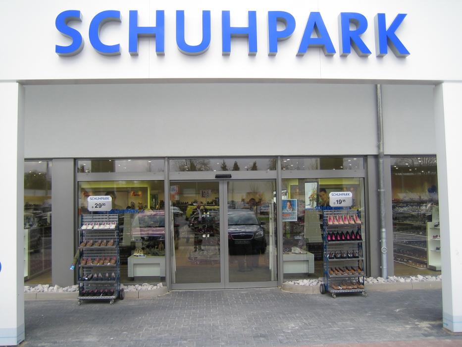 SCHUHPARK, Woerdener Straße in Steinhagen