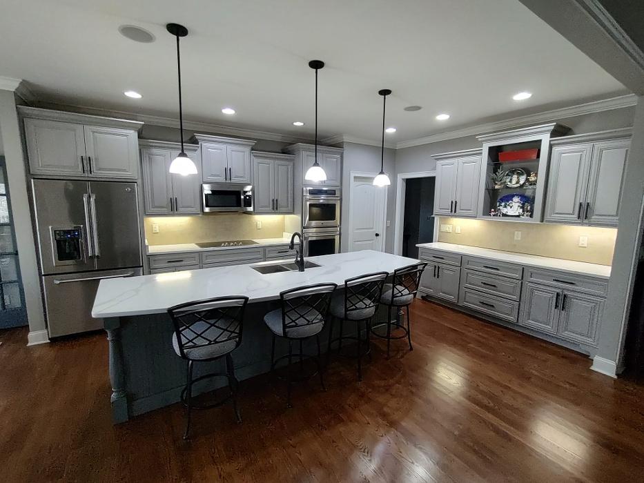 Barra's Cabinet and Refinishing Logo