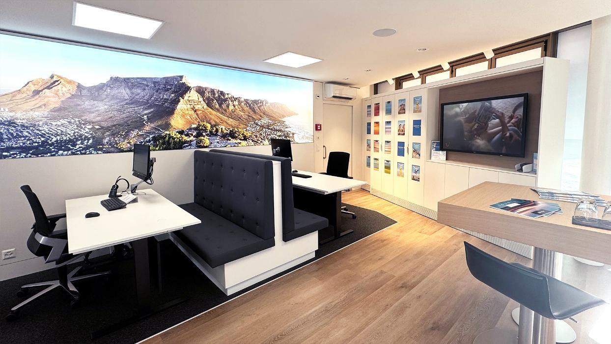 TUI Reisebüro Zürich Jelmoli, Steinmühleplatz in Zürich