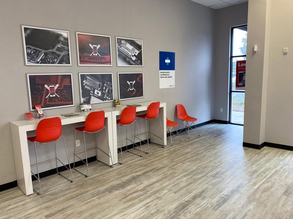 uBreakiFix - Phone and Computer Repair Image