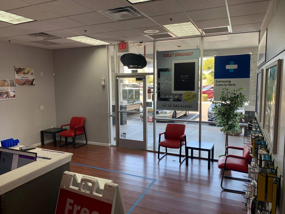 uBreakiFix - Phone and Computer Repair Image