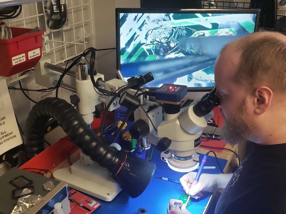 uBreakiFix - Phone and Computer Repair - Cambridge, MA