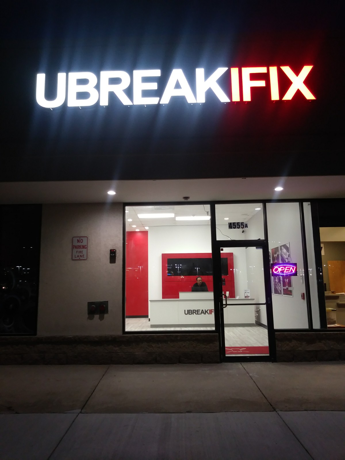 Image 4 | uBreakiFix - Phone and Computer Repair