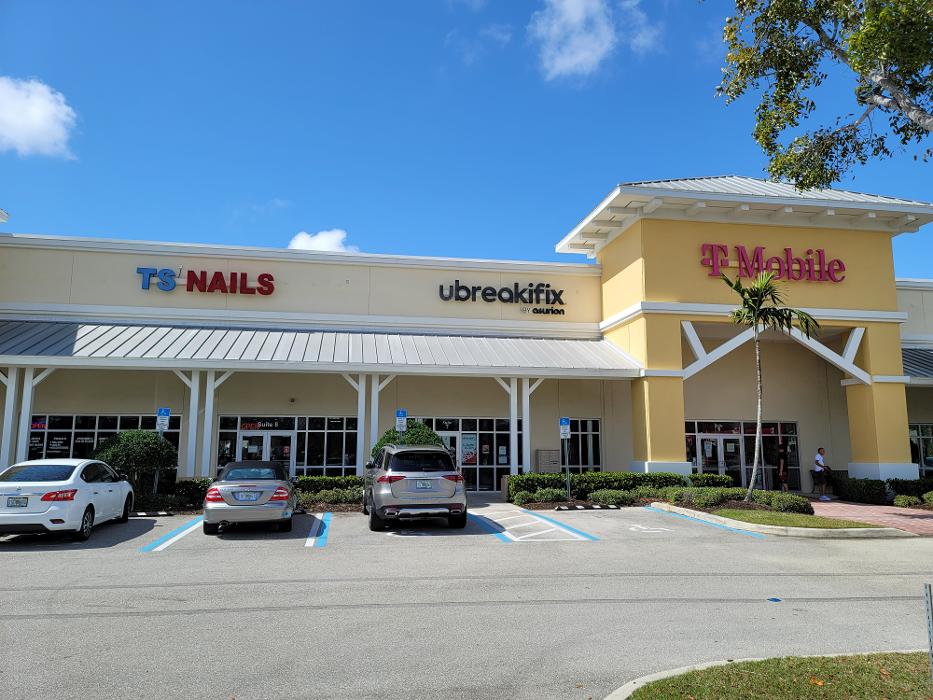 uBreakiFix - Phone and Computer Repair Image