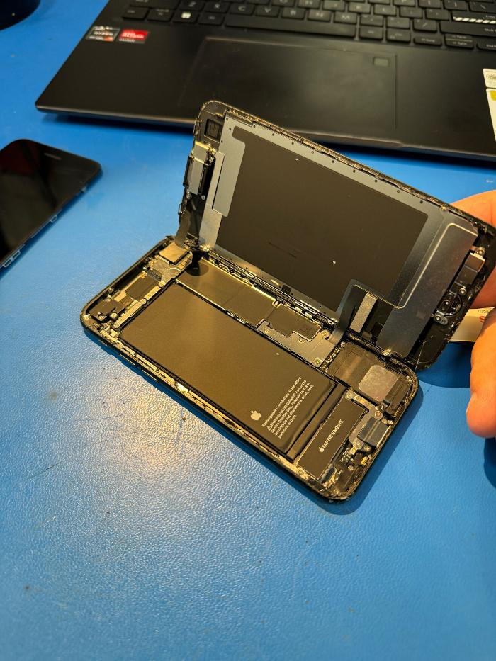 uBreakiFix - Phone and Computer Repair Image