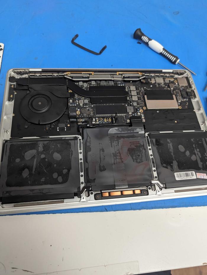 uBreakiFix - Phone and Computer Repair Image