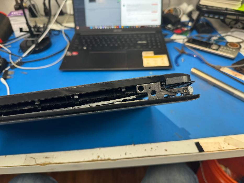 uBreakiFix - Phone and Computer Repair Image