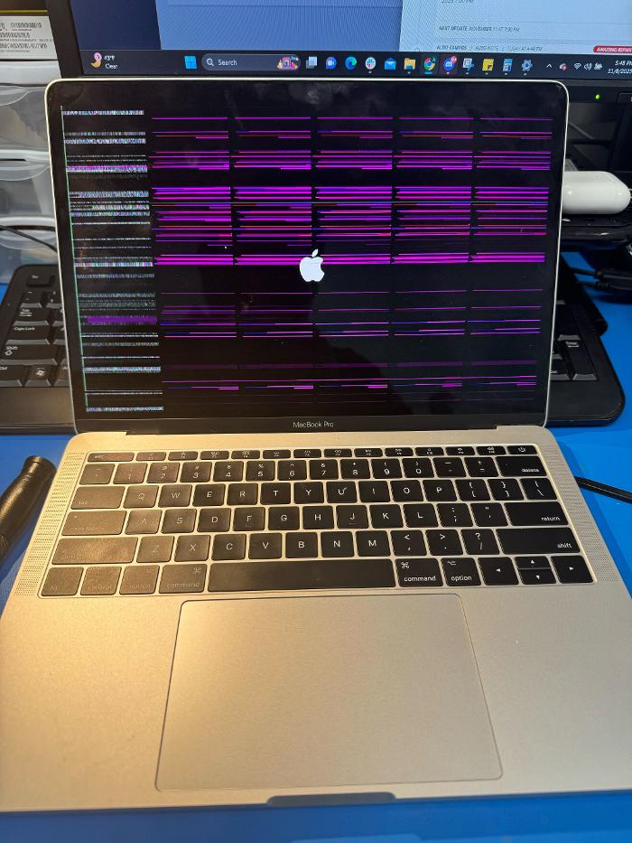 uBreakiFix - Phone and Computer Repair Image