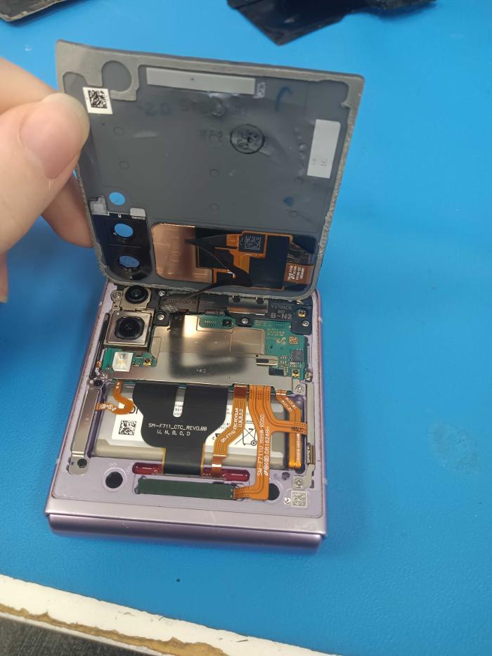 uBreakiFix - Phone and Computer Repair Image