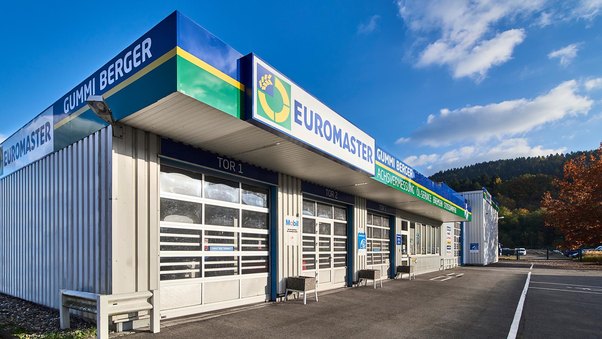 Gummi Berger Hans Berger GmbH & Co. KG, Stauweiher in Derschlag