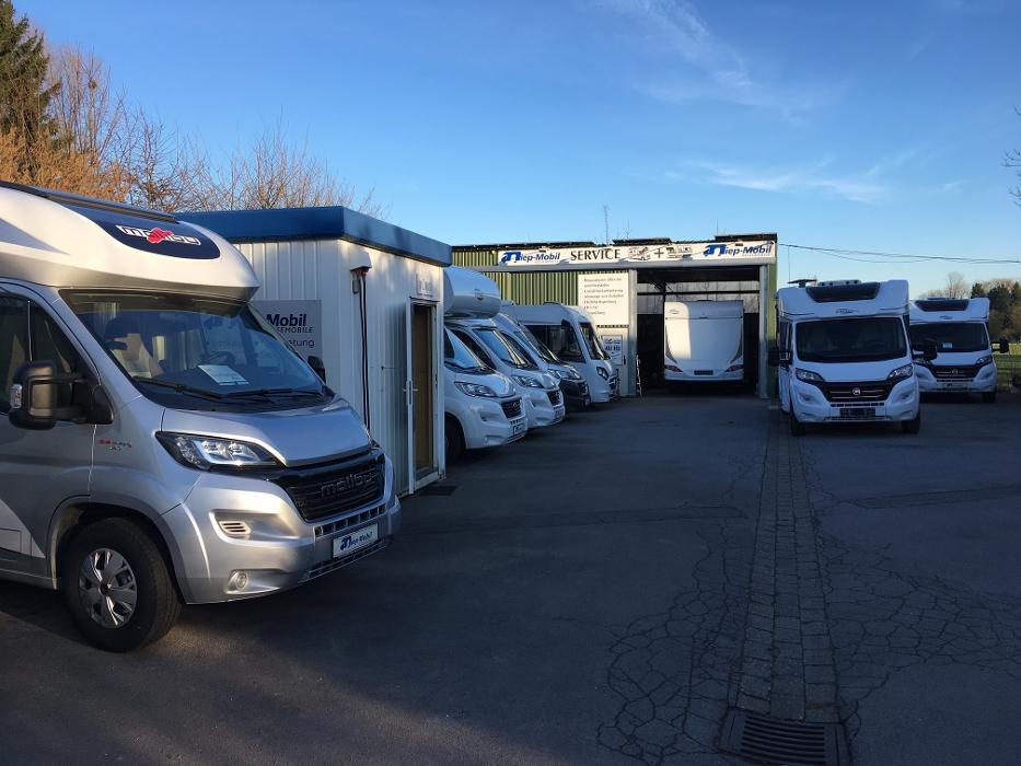 Niep-Mobil Reisemobile, Krefelder Straße in Neukirchen-Vluyn