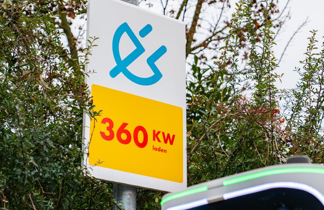 Shell Recharge Charging Station, Frankfurter Straße in Dillenburg