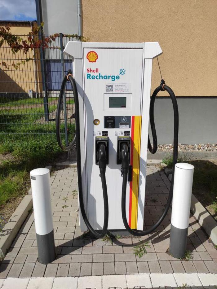 Shell Recharge Charging Station, Fehrbelliner Straße in Rathenow