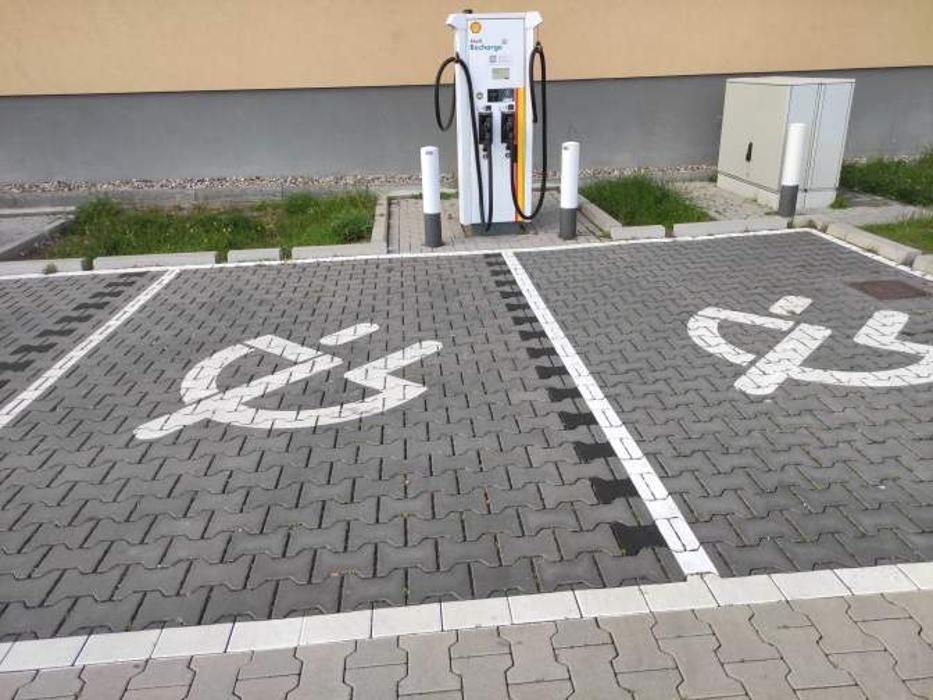 Shell Recharge Charging Station, Fehrbelliner Straße in Rathenow