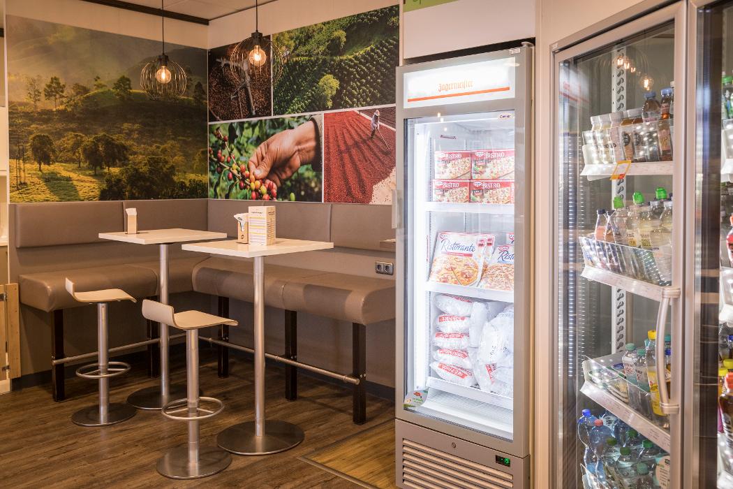 Shell Recharge Charging Station, Neustädter Str. in Neuruppin