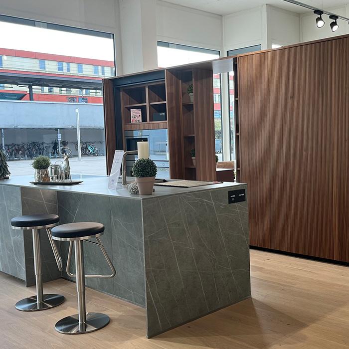 Sanitas Troesch Fischer Küchen & Haushaltgeräte, Küchenausstellung Baar, Bahnhof-Park in Baar