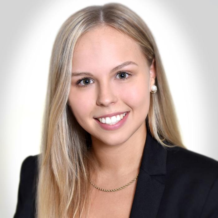 ERGO Versicherung Lara Höver, Römerstraße in Siegburg