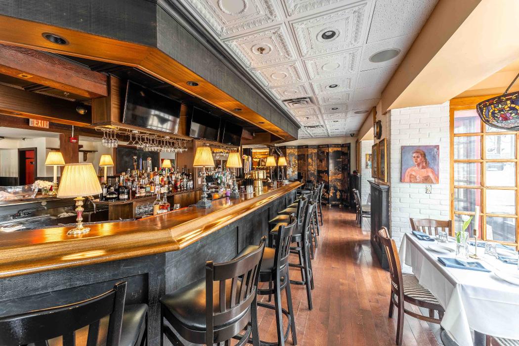 1920 Bar and Bistro - Norwalk, CT