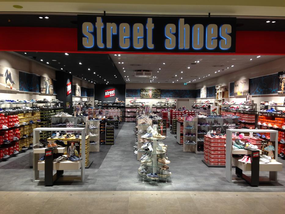 street shoes, Olvenstedter Graseweg in Magdeburg