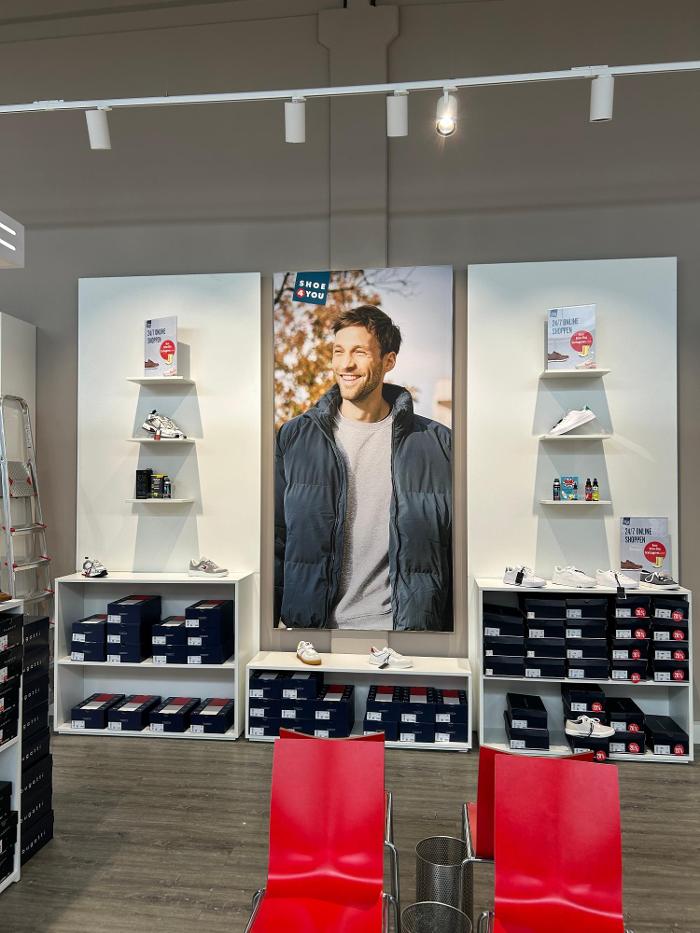 Shoe4You, Carl-Zeiss-Straße in Stuhr