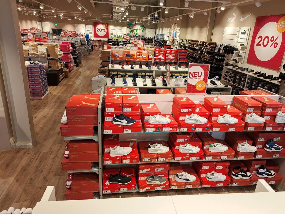 RENO, Bänningerstraße in Reiskirchen