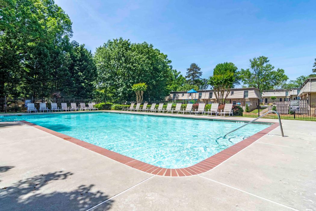 Redwood Ridge - Forest Park, GA